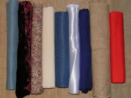 Nonwoven polyster material