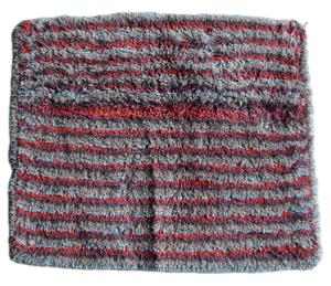 Tufted Bathmat Stock